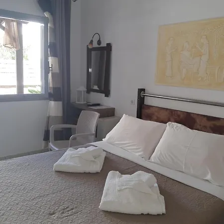 Nektaria ホステル ペリッサ