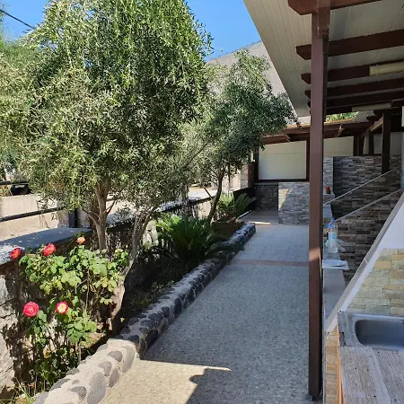 Hostel Nektaria *