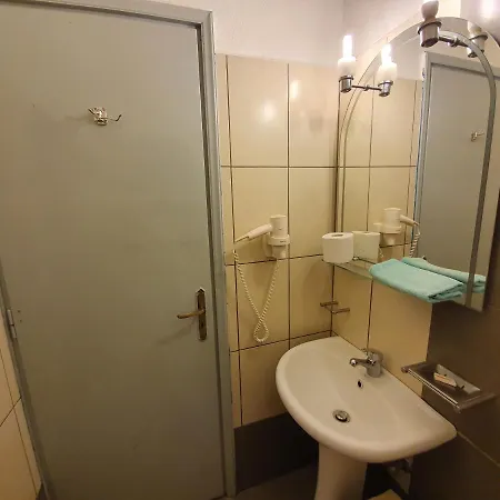 Hostel Nektaria Perissa (Santorini)