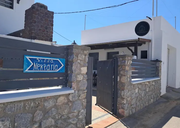 Hostel Nektaria Περίσσα