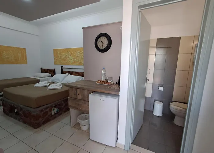 Nektaria Hostel Perísza